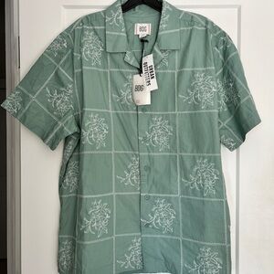 NWT Urban Outfitters BDG Sage Green Floral Men's Button Down Shirt